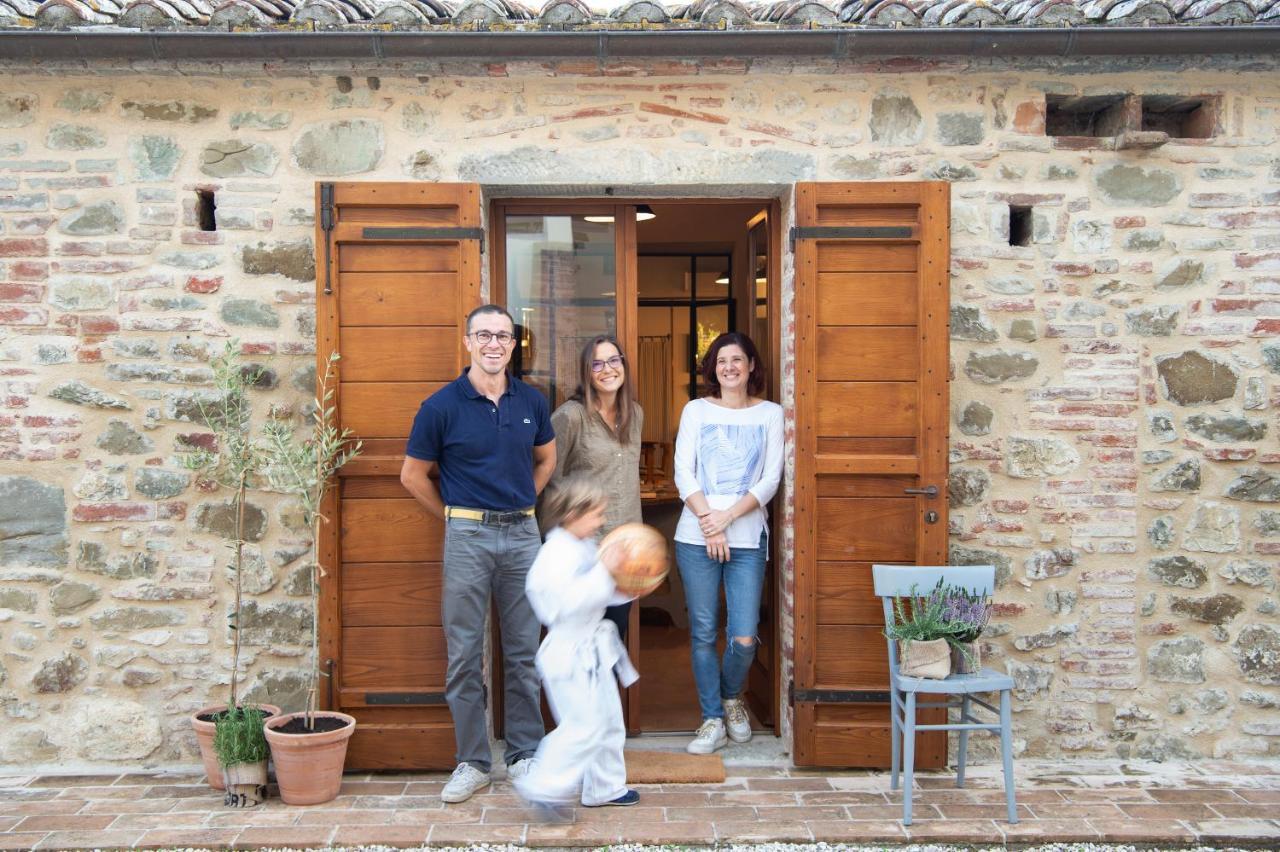 La Fattoria Del Rio Di Sopra - Agriturismo Baldeschi Tuoro sul Trasimeno Eksteriør bilde